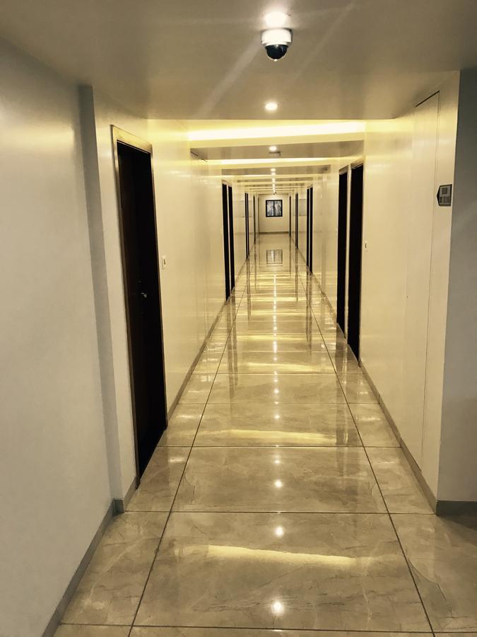 Hotel Comfort Bharuch Esterno foto
